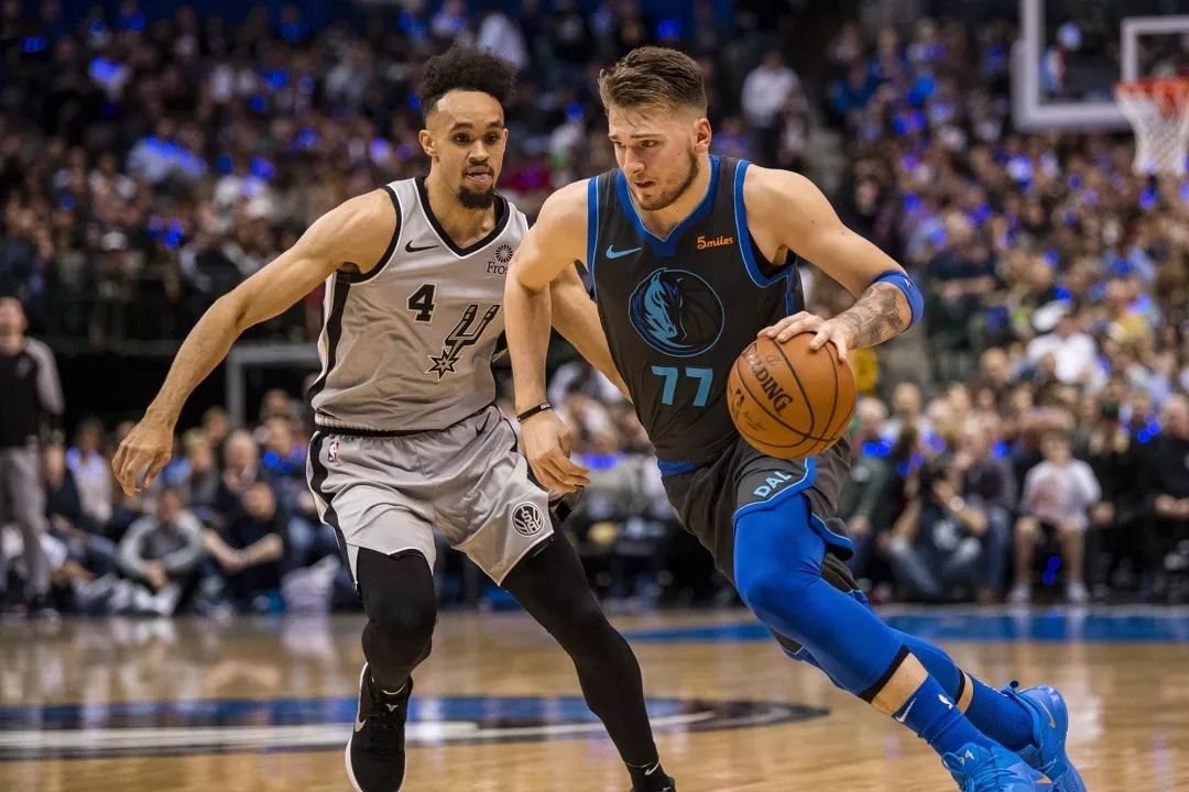 爱游戏-蒂姆在独行侠比赛中出色防守国际比赛日波士顿凯尔特人迎来里程碑，现场解说直呼：风云突变克里夫兰骑士赛后再遭质疑的简单介绍